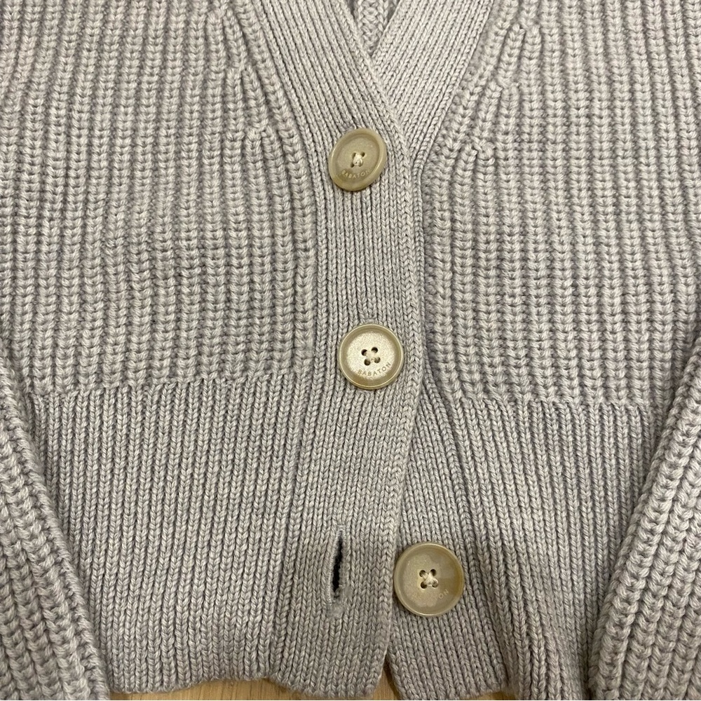 Aritzia | Wilfred Grey “Canberra” Cropped Wool Cardigan🩶 - Picture 4 of 14